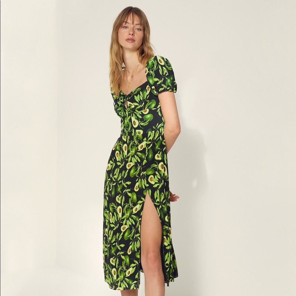 Aritzia Wilfred “Pandora” avocado maxi dress